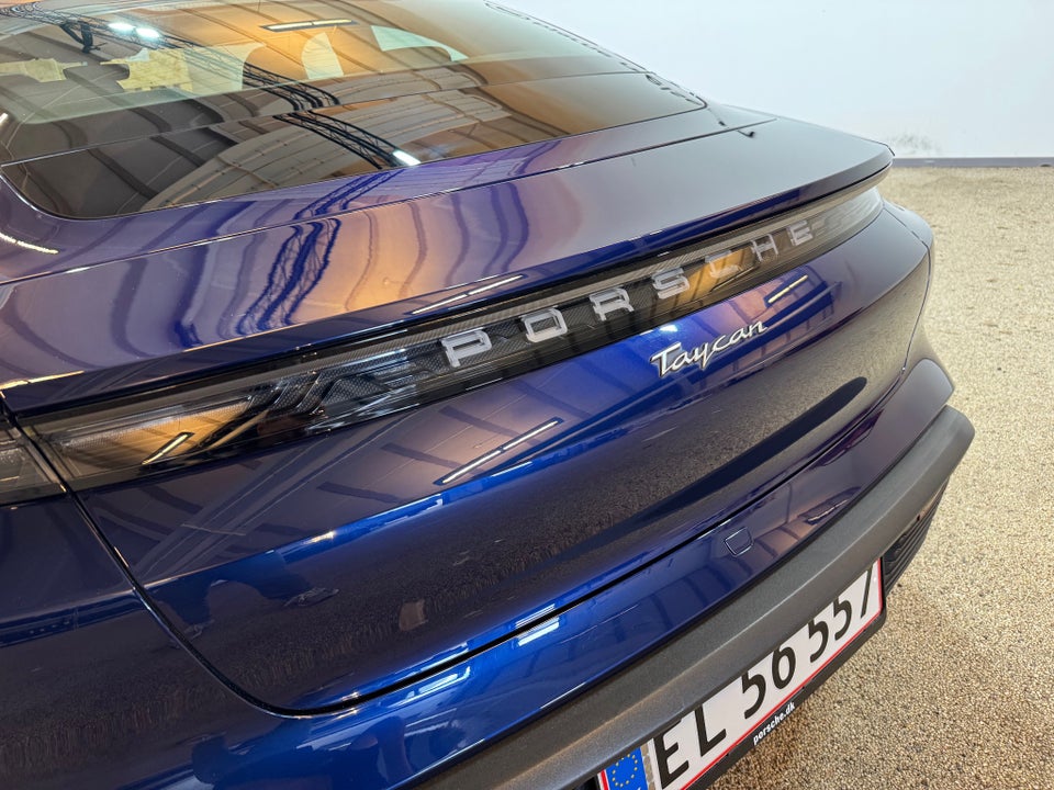 Porsche Taycan 4d