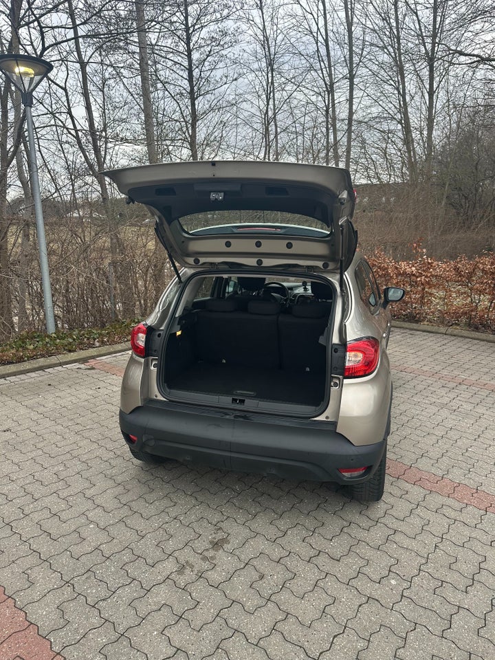 Renault Captur 1,5 dCi 90 Expression EDC 5d