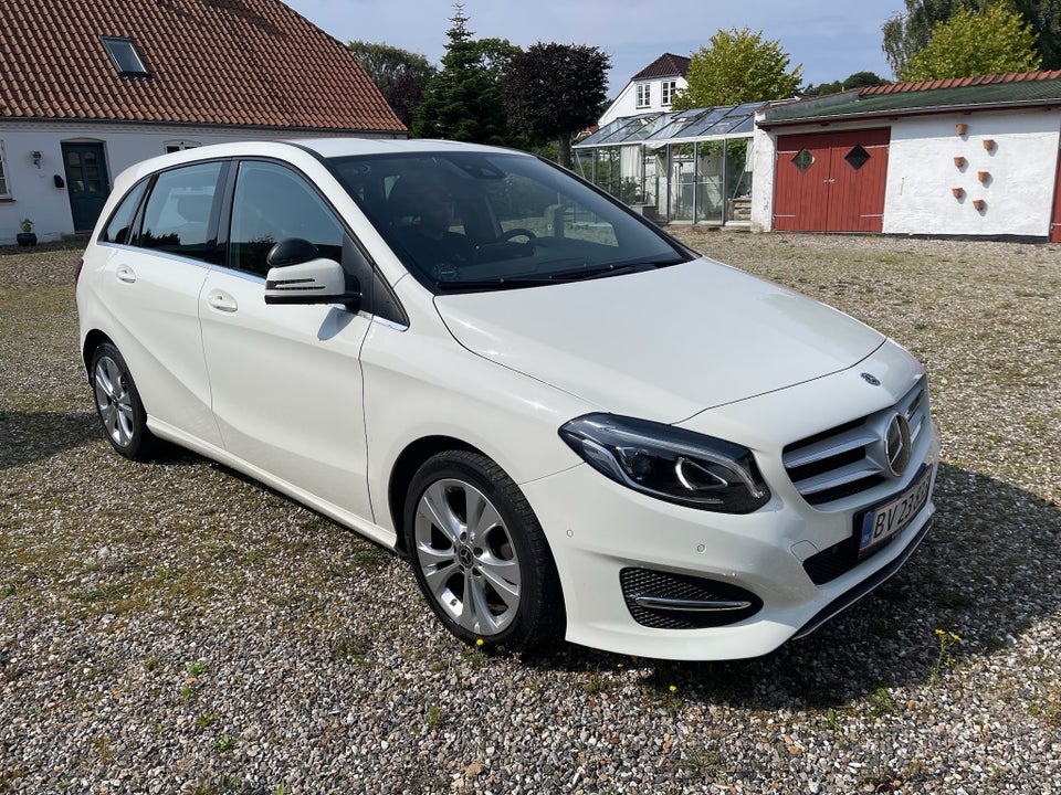 Mercedes B200 d 2,2 Business aut. 5d