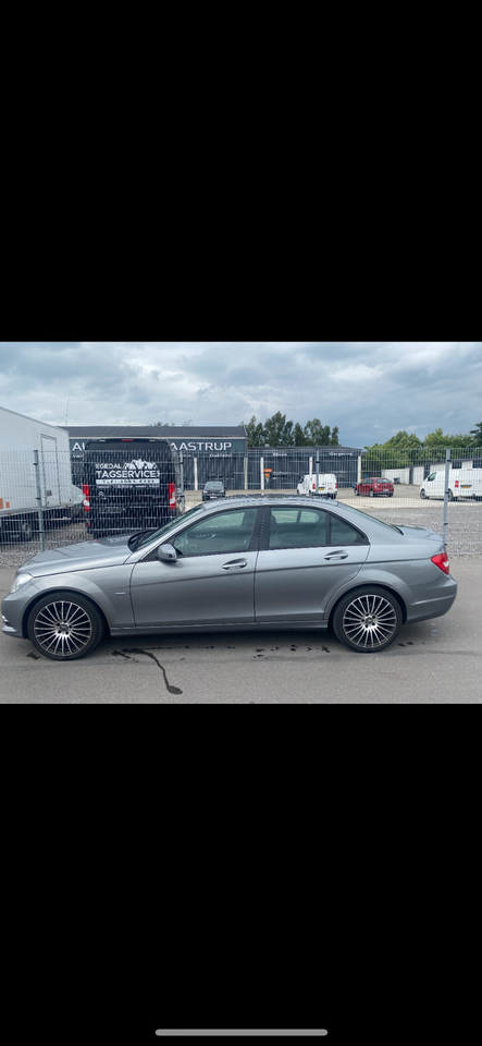 Mercedes C220 2,2 CDi BE 4d