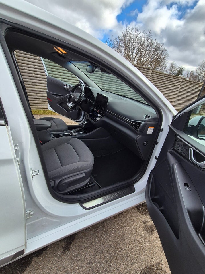 Hyundai Ioniq 1,6 PHEV Premium DCT 5d