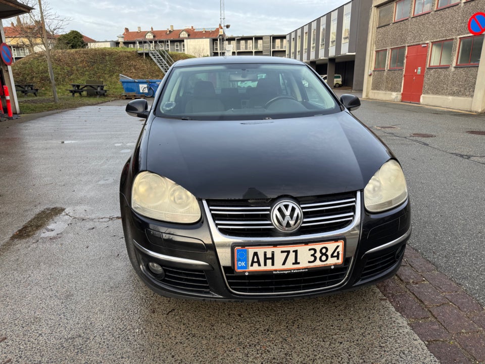 VW Jetta 1,4 TSi 140 Sportline 4d