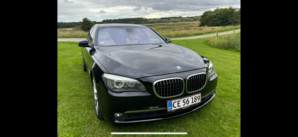 BMW 750i 4,4 xDrive Steptr. 4d