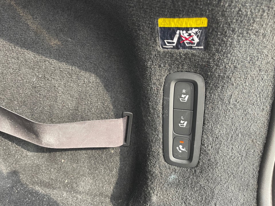 Volvo V90 2,0 D4 190 Momentum 5d