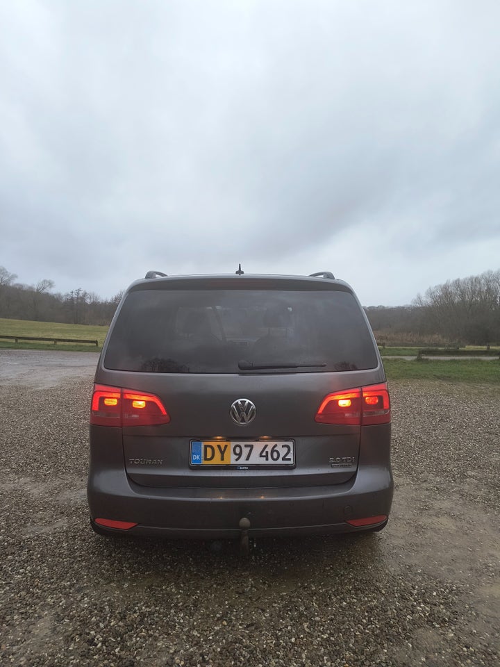 VW Touran 2,0 TDi 140 Highline DSG Van 5d