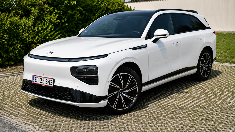 Xpeng G9 Performance 5d