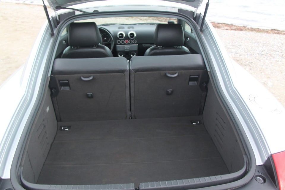 Audi TT 1,8 T 225 Coupé quattro 2d