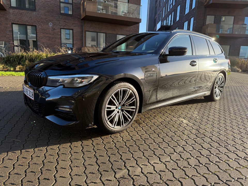 BMW 330e 2,0 Touring M-Sport aut. 5d