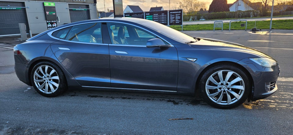 Tesla Model S 90 5d