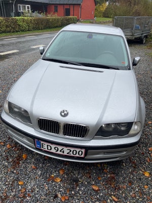 BMW 323i 2,5 aut. 4d