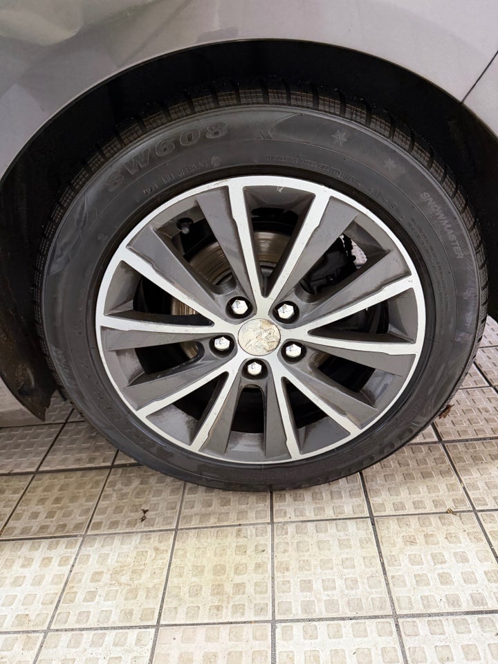 Peugeot 308 1,6 BlueHDi 120 Allure SW 5d