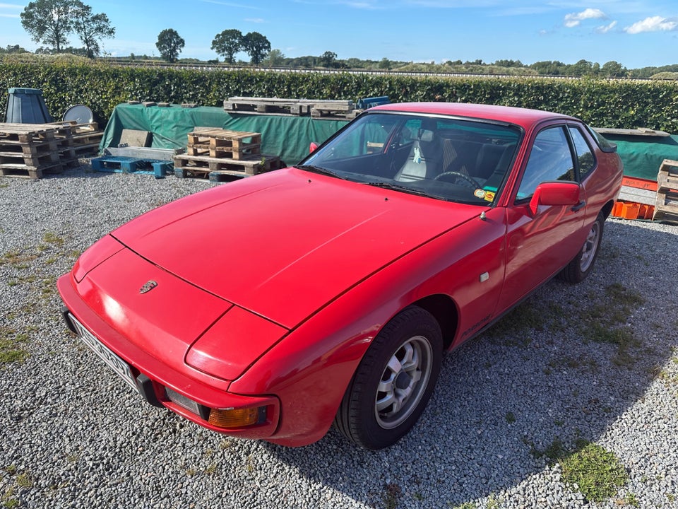Porsche 924 2,0  3d