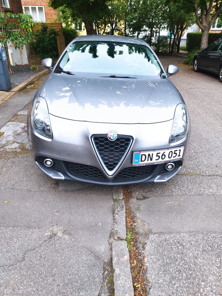 Alfa Romeo Giulietta 1,4 M-Air 170 Distinctive TCT 5d