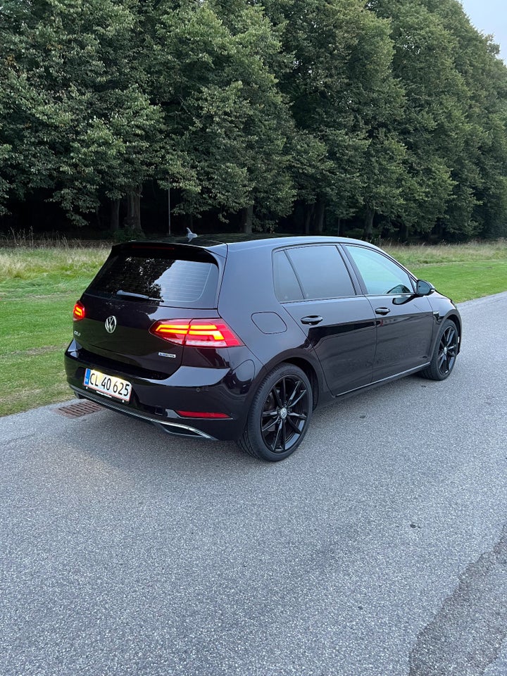 VW Golf VII 1,5 TSi 130 Comfortline DSG 5d