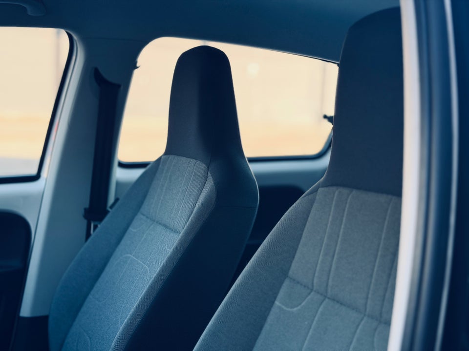 VW Up! 1,0 75 Move Up! BMT 5d