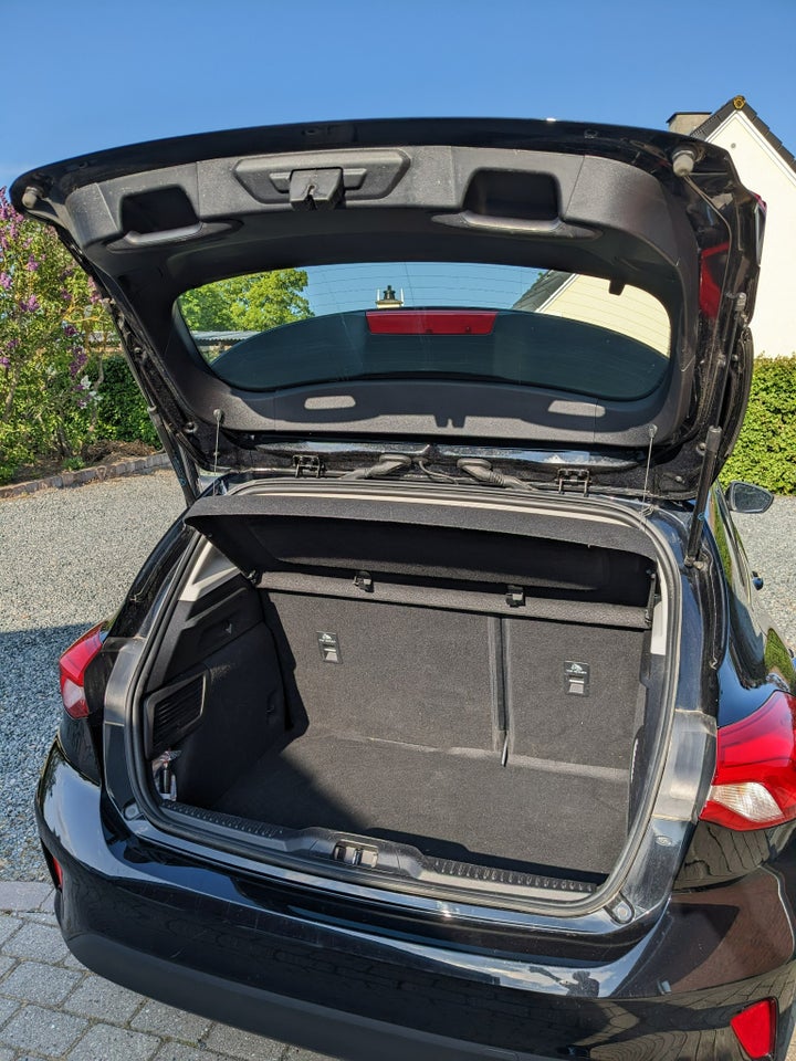 Ford Focus 1,5 EcoBlue Titanium Business 5d