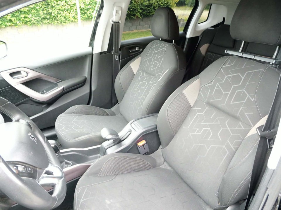 Peugeot 2008 1,2 VTi 82 Active 5d