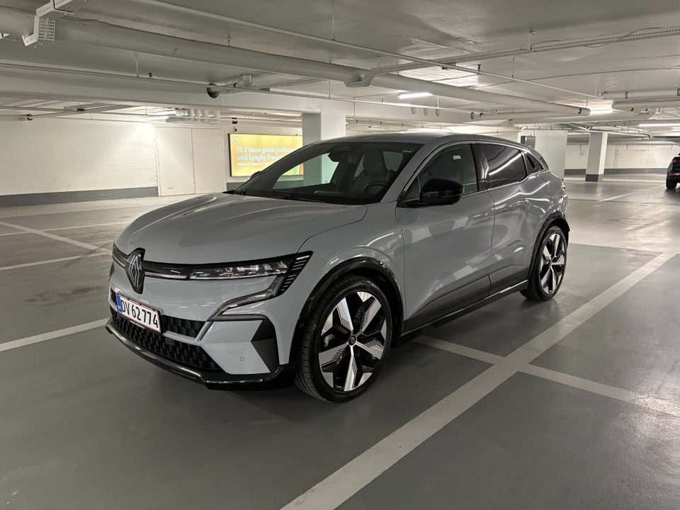 Renault Megane E-Tech 60 Techno 5d