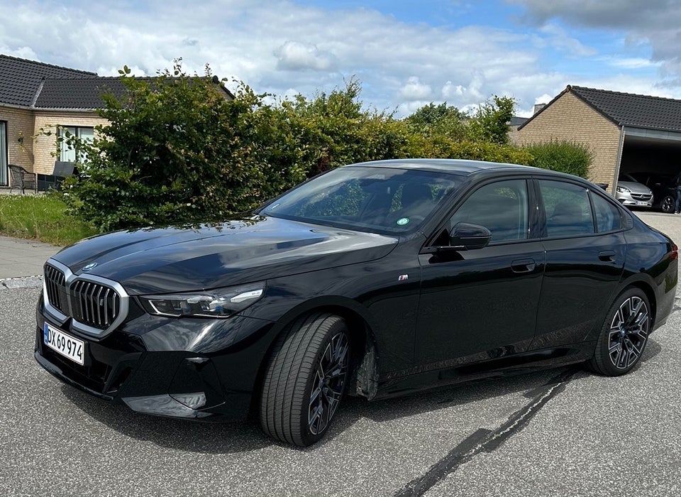 BMW i5 eDrive40 M-Sport 4d