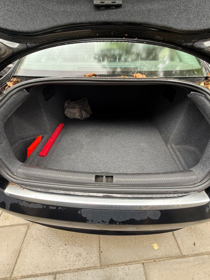 Audi A4 2,0 S-line 4d