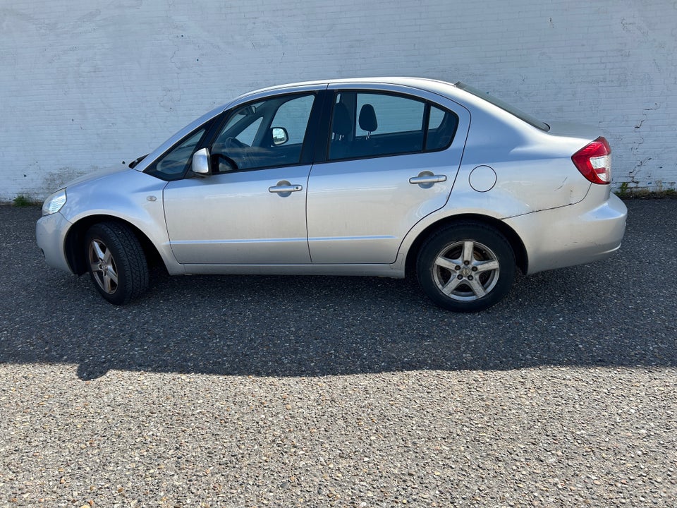 Suzuki SX4 1,6 GL 5d
