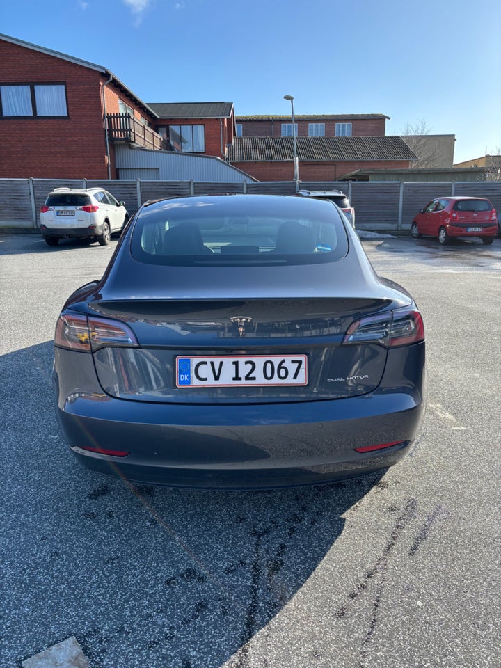 Tesla Model 3 Long Range AWD 4d