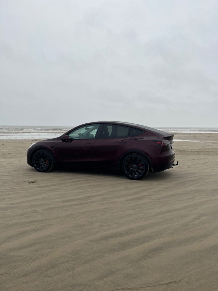 Tesla Model Y Performance AWD 5d