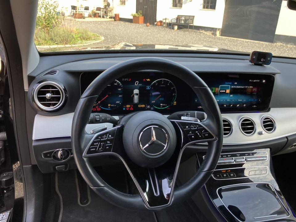 Mercedes E300 de 2,0 stc. aut. 4Matic 5d