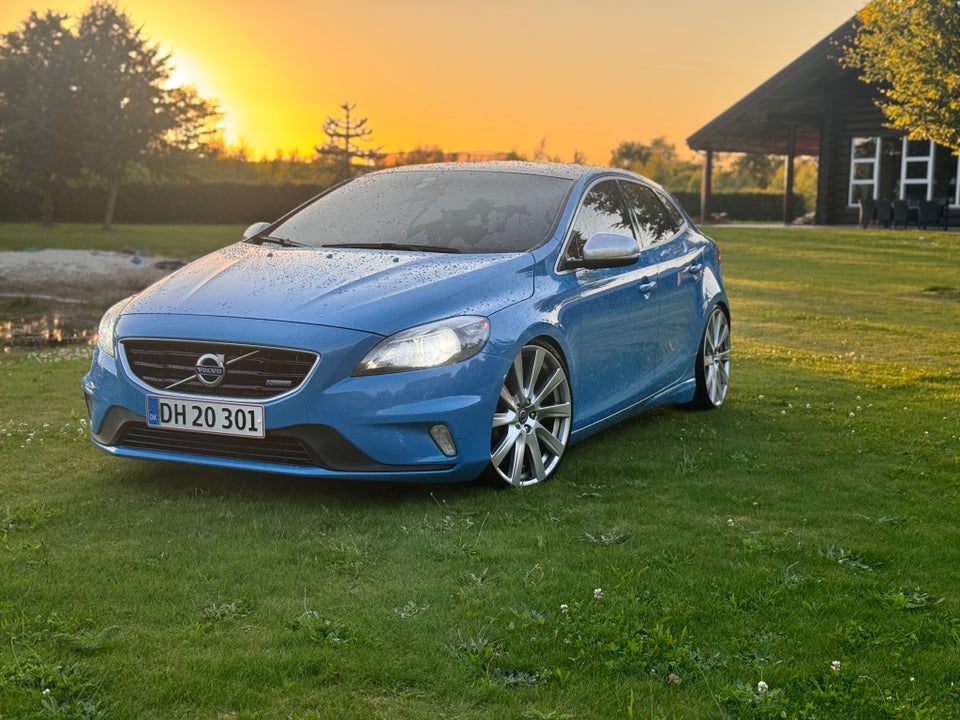 Volvo V40 1,6 D2 115 R-Design 5d