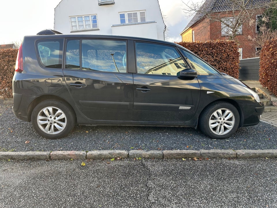Renault Espace 2,0 dCi Authentique 5d