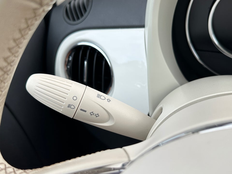 Fiat 500C 0,9 TwinAir 80 Lounge 2d