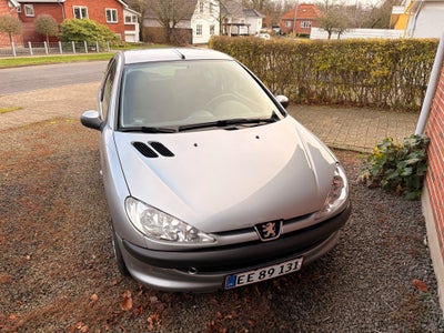 Peugeot 206 1,4 XR aut. 3d