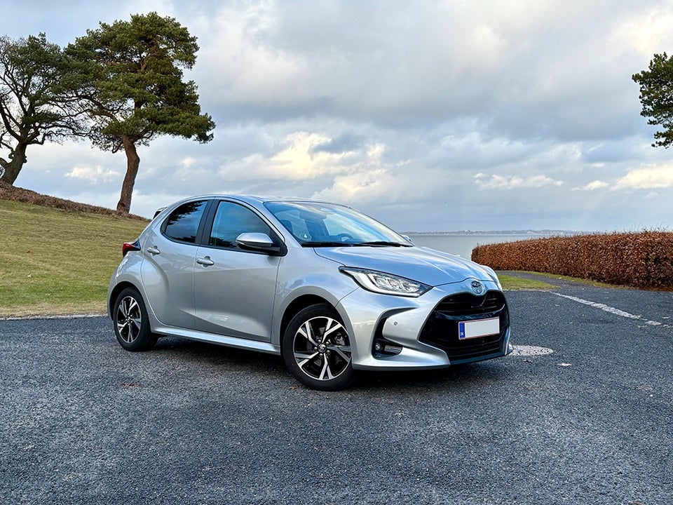 Toyota Yaris 1,5 Hybrid Style Comfort e-CVT 5d