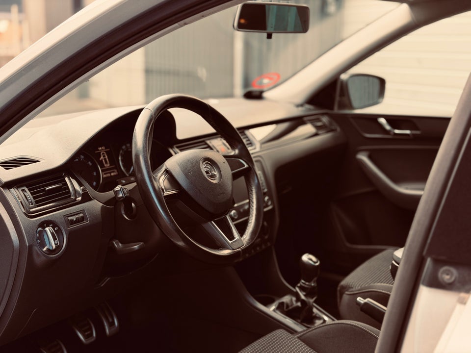 Skoda Rapid 1,2 TSi 105 110 Edition Spaceback 5d