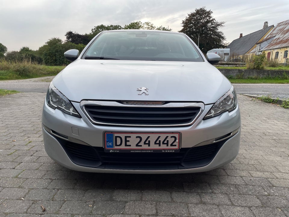 Peugeot 308 1,6 BlueHDi 120 Style SW 5d