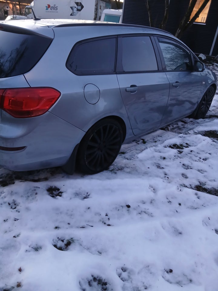 Opel Astra 1,4 T 140 Sport Sports Tourer 5d