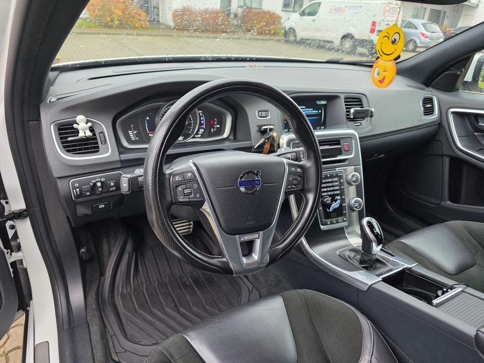 Volvo S60 2,0 D4 190 R-Design aut. 4d