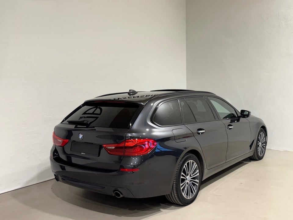 BMW 530d 3,0 Touring Sport Line xDrive aut. 5d