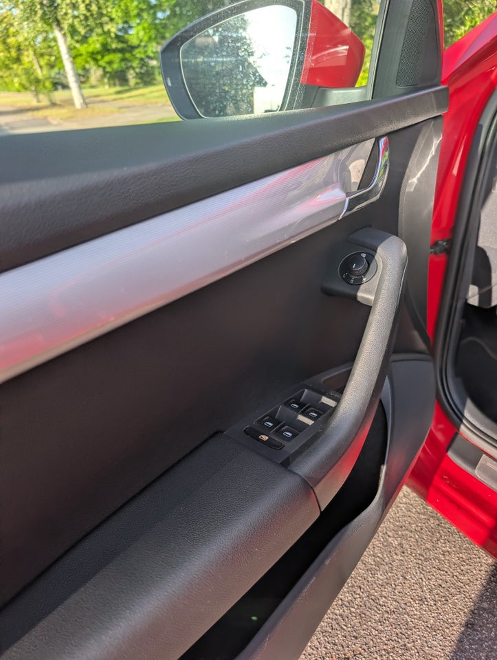 Skoda Octavia 1,2 TSi 105 Elegance Combi DSG 5d