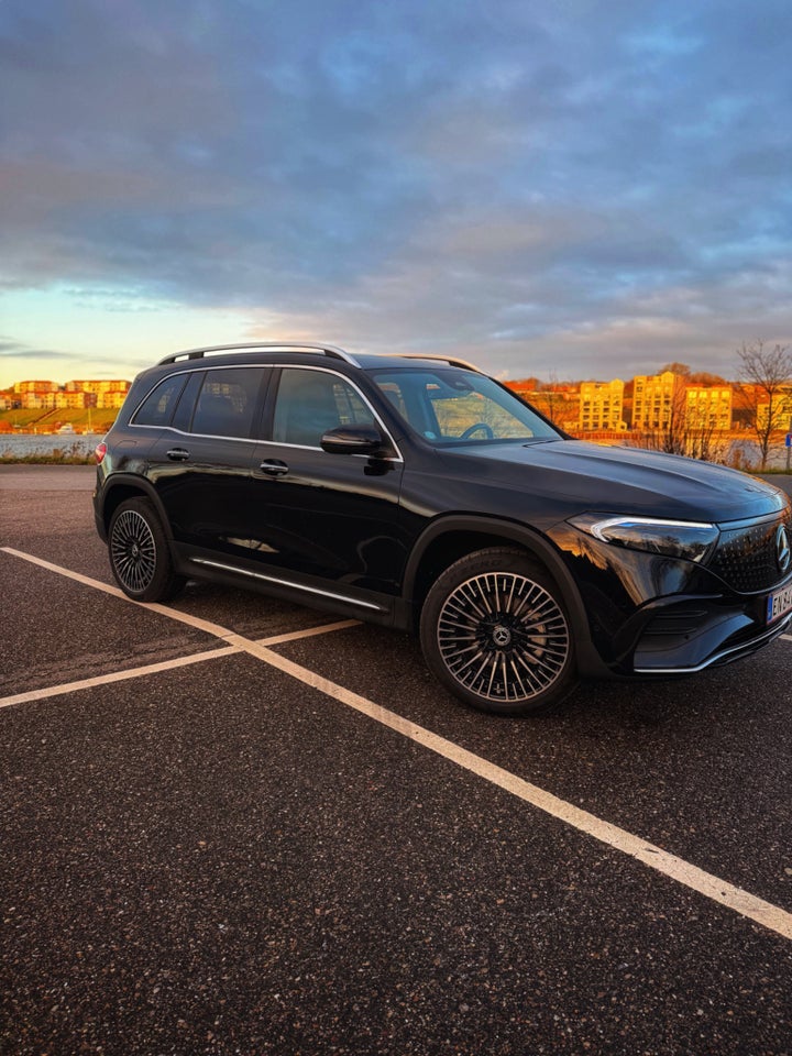Mercedes EQB250+ AMG Line Advance Plus 5d