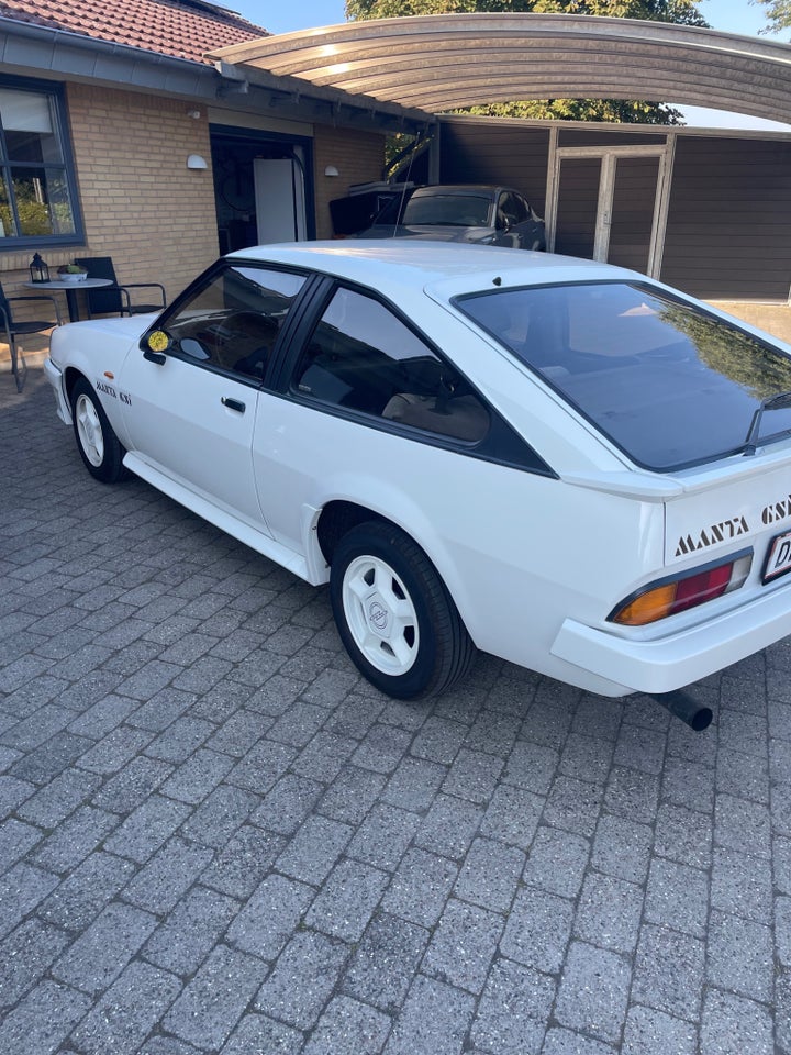 Opel Manta 2,0 GSi 3d