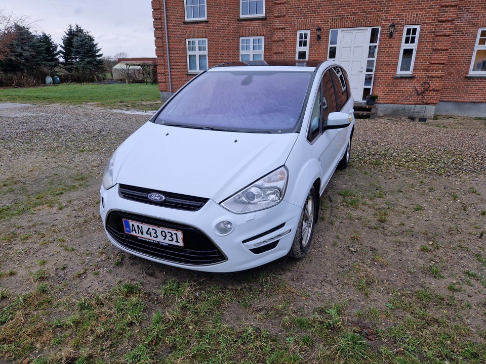 Ford S-MAX 2,0 TDCi 140 Titanium aut. 5d