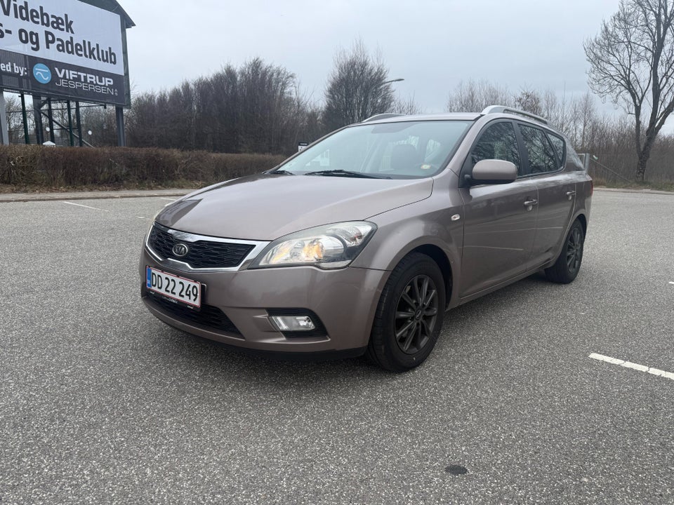 Kia Ceed 1,6 CRDi 115 Exclusive SW 5d