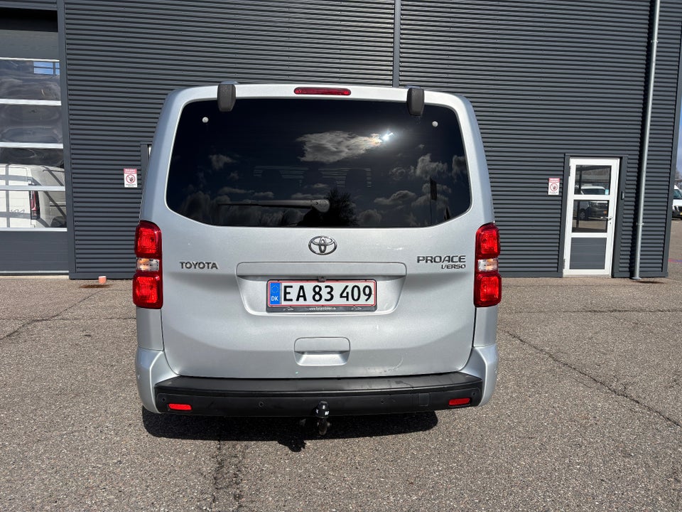 Toyota ProAce Verso 2,0 D 150 Long Family 4d