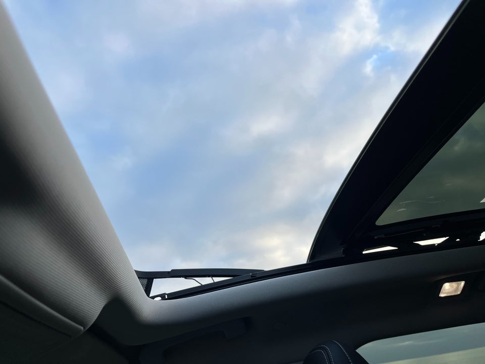 Ford Kuga 2,5 PHEV Vignale CVT 5d