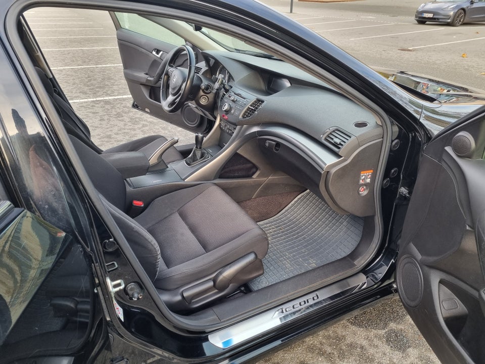 Honda Accord 2,0 Lifestyle 4d