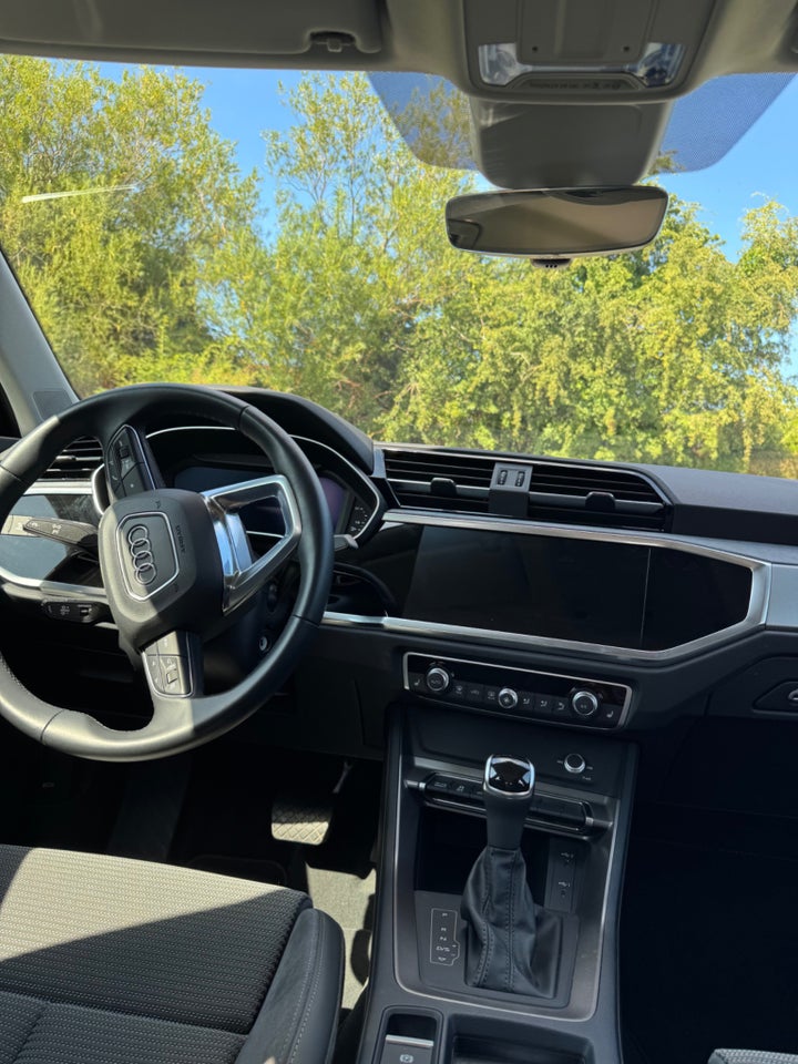 Audi Q3 45 TFSi e Attitude plus Sportback S-tr. 5d
