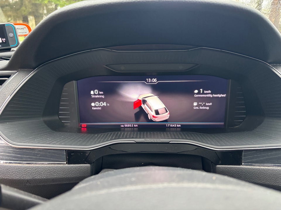 Skoda Superb 1,5 TSi 150 Business Executive Combi DSG 5d