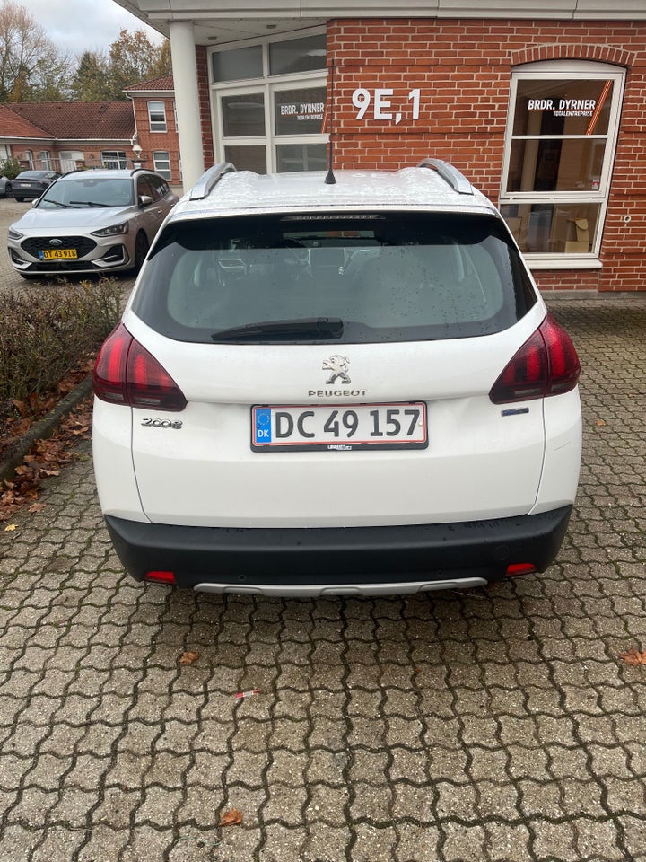 Peugeot 2008 1,2 VTi 82 Allure 5d