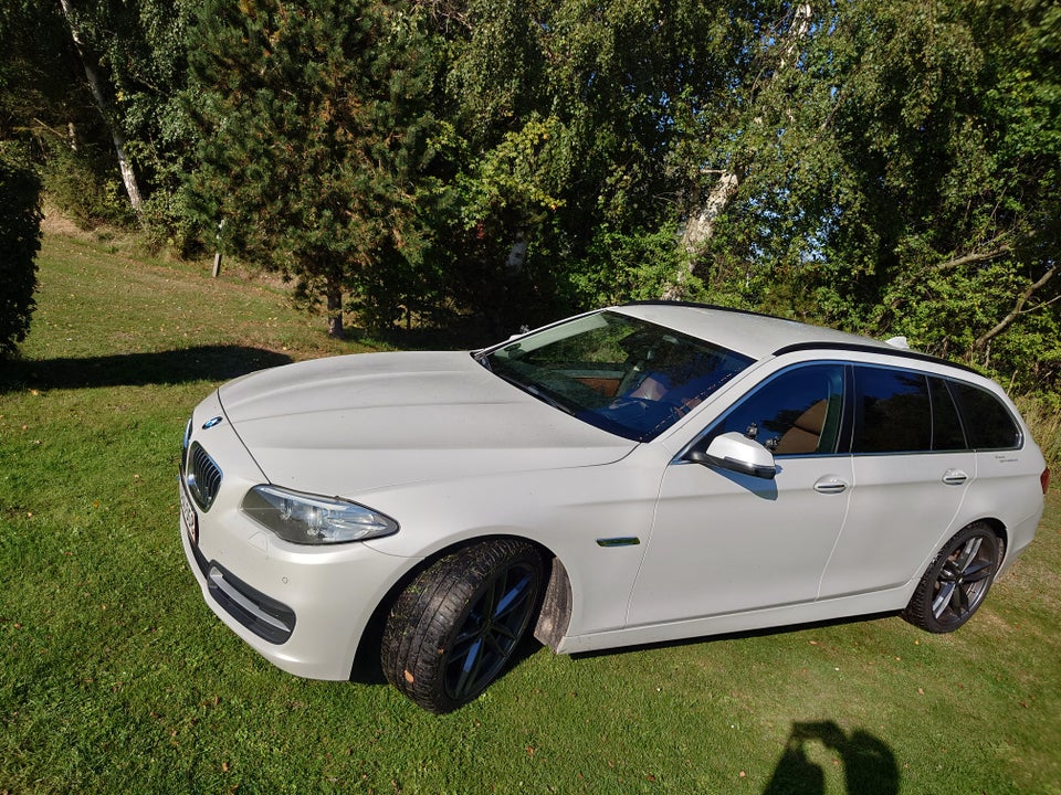 BMW 520d 2,0 Touring Luxury Line aut. 5d